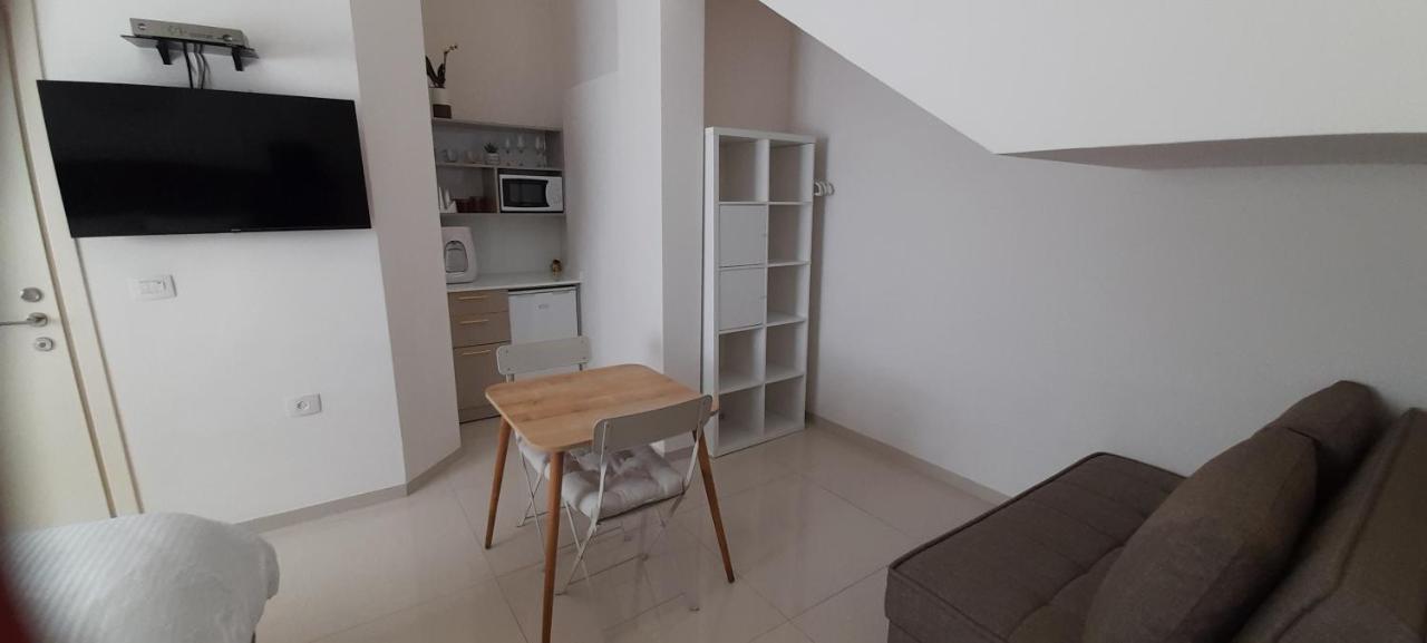 Regina'S Place Or Akiva Exterior foto